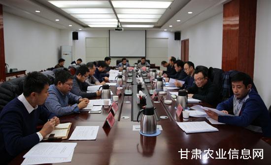 省脱贫攻坚领导小组产业开发专责工作组召开联席会议安排部署2019年工作