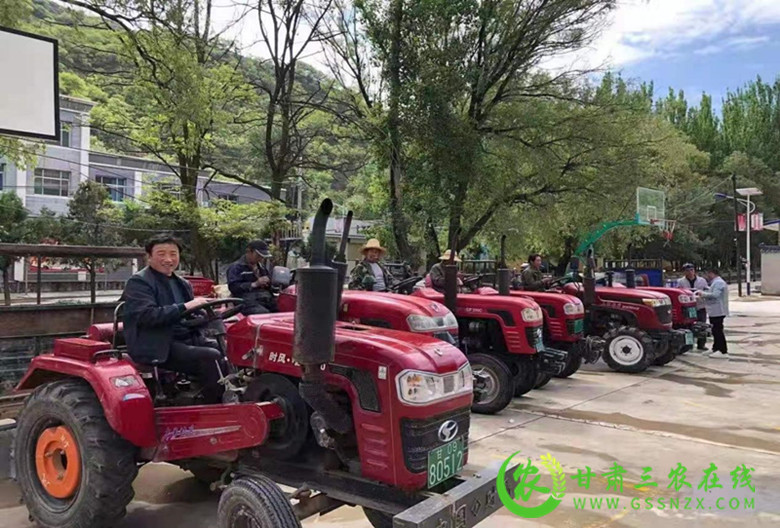 陇西县农业农村局全面开展拖拉机及驾驶人安全检审验工作