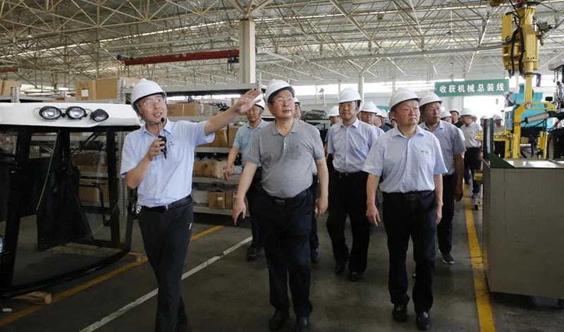 省委农办主任、省农业农村厅厅长李旺泽率团赴山东考察交流