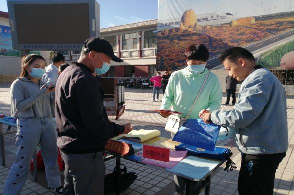 瓜州县农业技术服务中心全面开展“安全生产月”活动