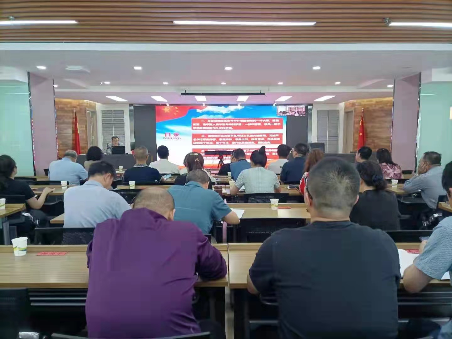 省供销联社举办乡村振兴专题辅导报告会