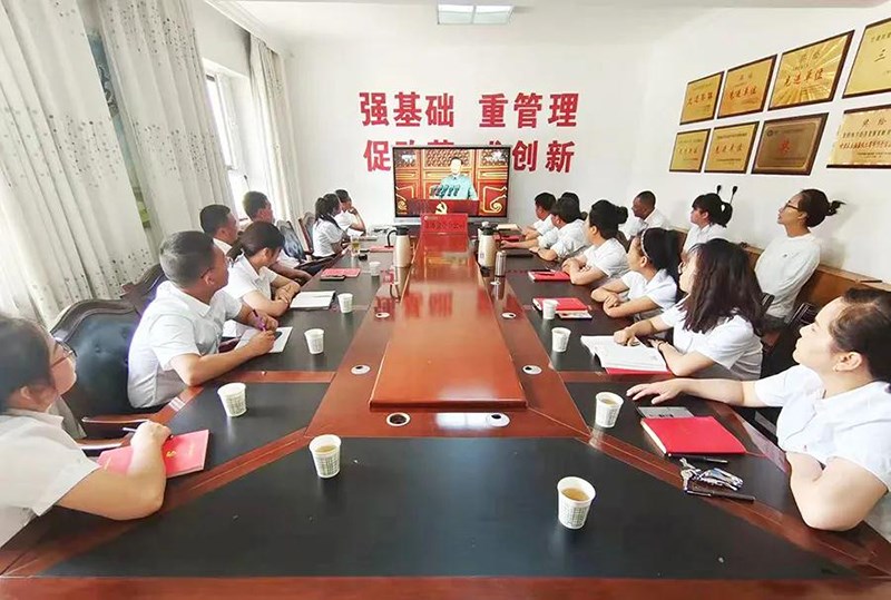 甘肃农垦集团广大干部职工观看庆祝中国共产党成立100周年大会直播