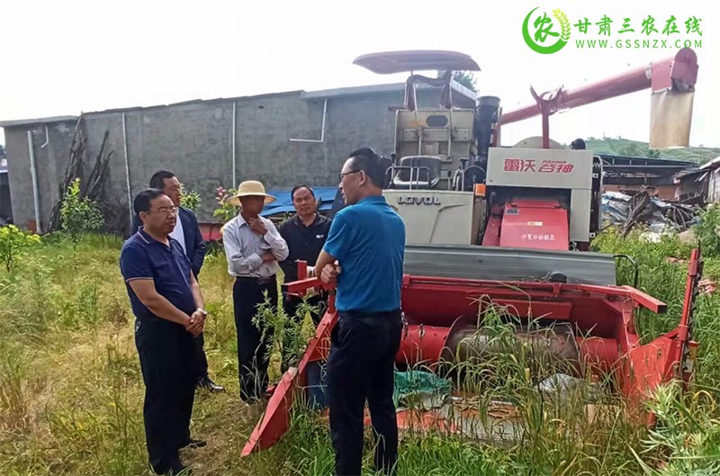 省农机推广总站专家指导​和政县中药材产业机械化推进工作