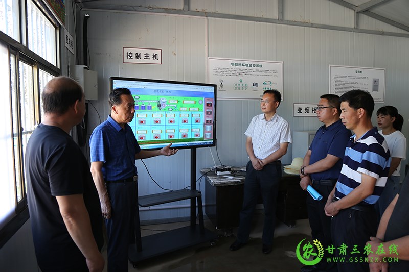 省耕保站站长崔增团一行赴庄浪县调研旱作节水农业示范推广情况