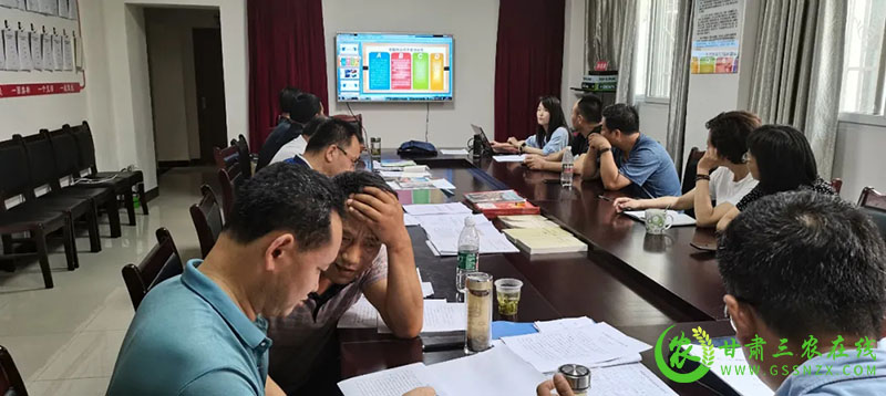 省农机安全生产检查组在文县检查指导农机安全生产工作