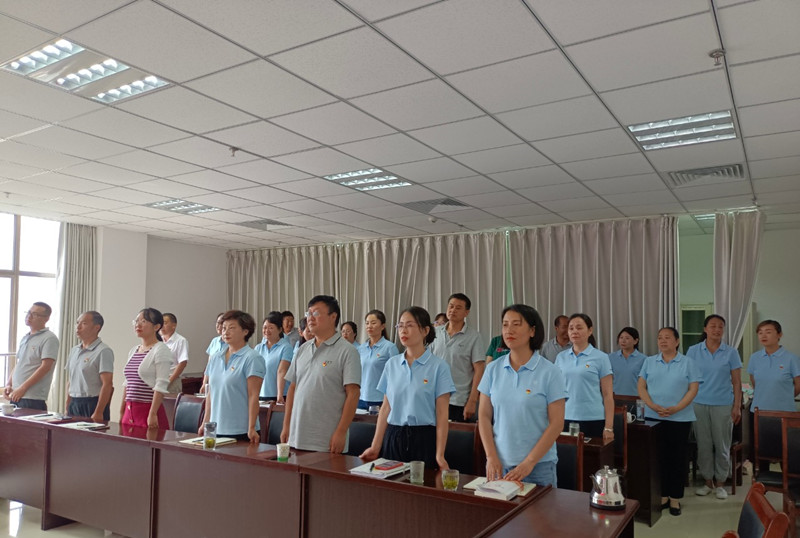 徽县农技中心集中观看庆祝中国共产党成立100周年大会直播