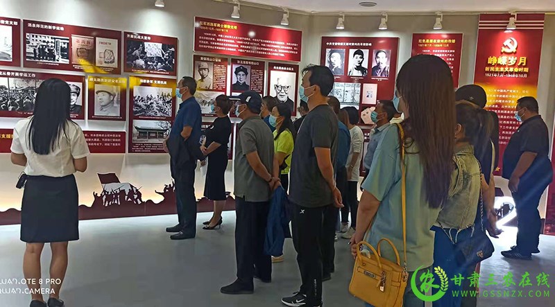酒泉市农技​中心开展“参观肃州区庆祝建党100周年主题展览”主题党日活动