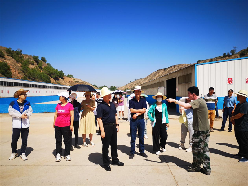 省畜牧总站组织专业技术人员在临洮县开展畜禽粪污资源化利用学习观摩活动