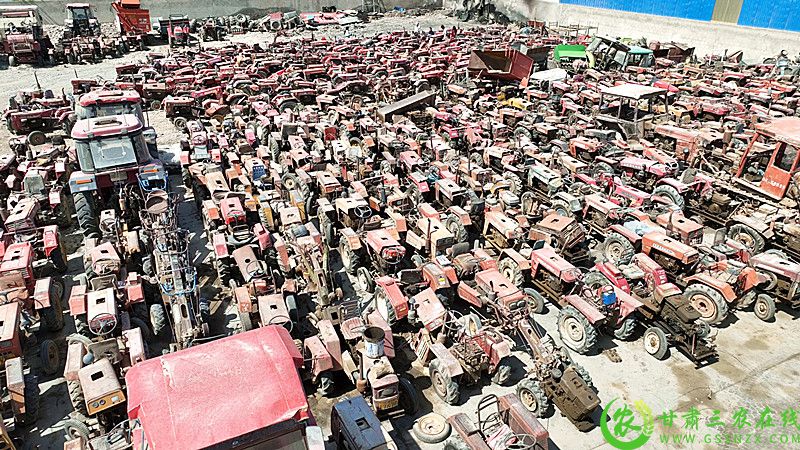 金塔：旧机“下岗” 农户喜迎新“机”遇（视频新闻）_副本.jpg