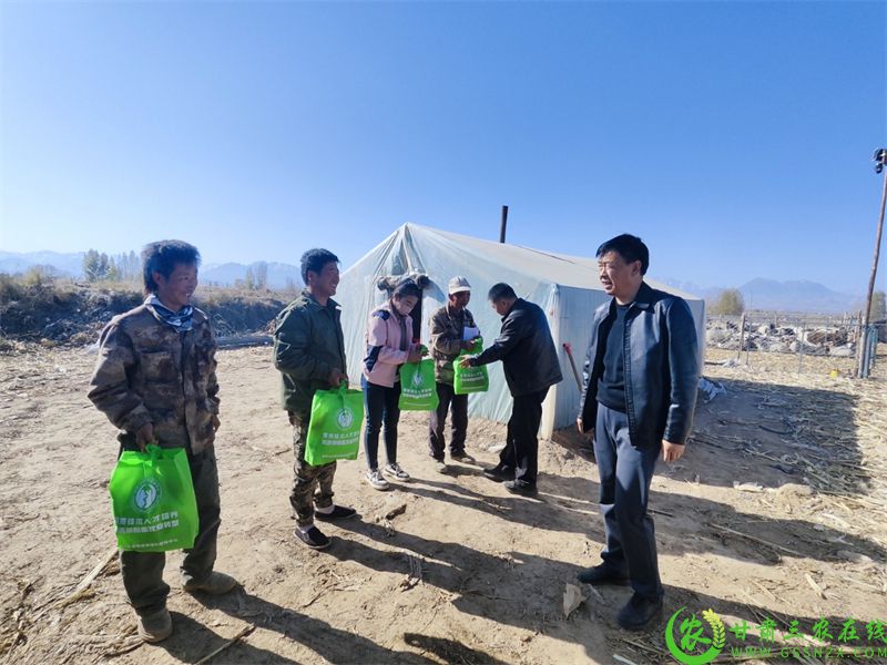 高效服务解难题 暖心护航保安全1.jpg